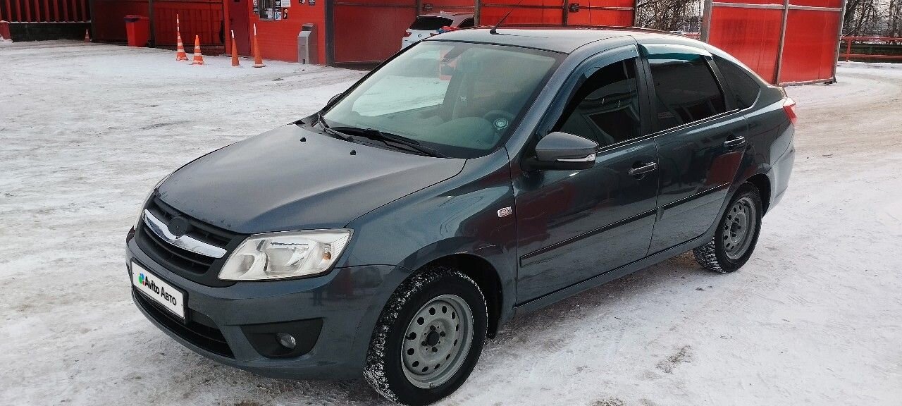 ВАЗ (LADA) Granta: фото владельца