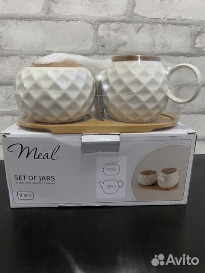 Сахарница и чайник новые
