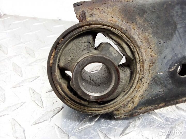 Рычаг передний правый нижний Subaru Tribeca WX