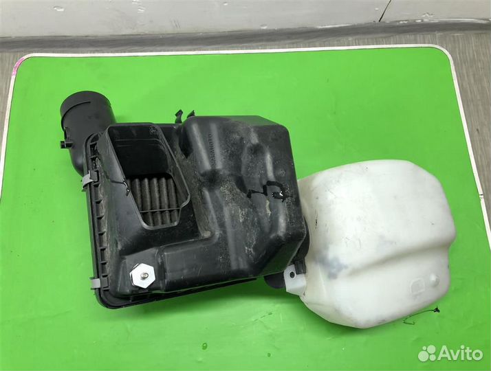 Корпус воздушного фильтра Subaru Outback