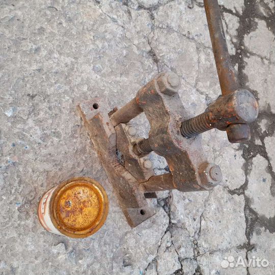 Зажим для труб СССР