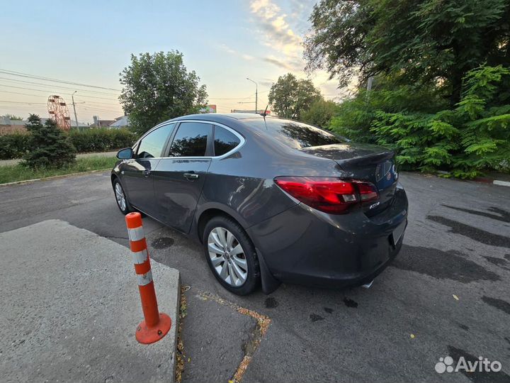 Opel Astra 1.4 AT, 2013, 172 000 км