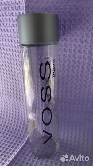 Бутылка стеклянная вода voss
