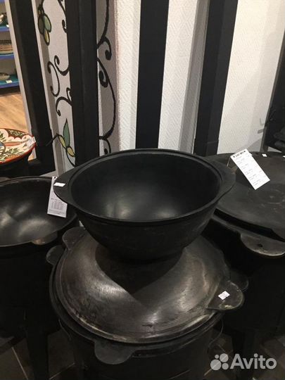 Казан чугунный 3-100л
