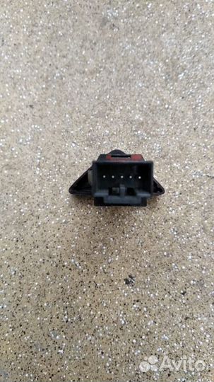 Кнопка аварийной сигнализации Volvo S60 I