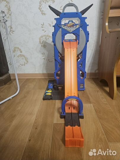 Трек парковка hot wheels