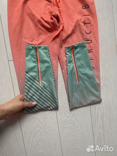 Спортивный костюм s