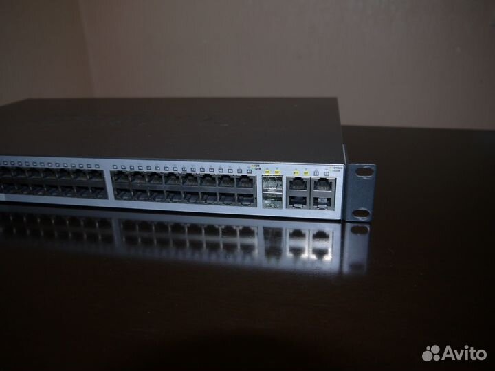 Управляемый коммутатор D-Link DES-1210-52