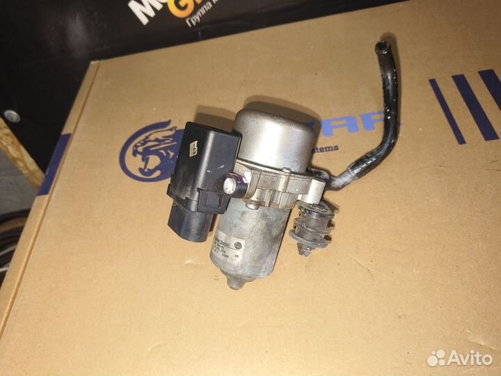 Вакуумный насос Volkswagen Tiguan 5N cth,bwk,cav
