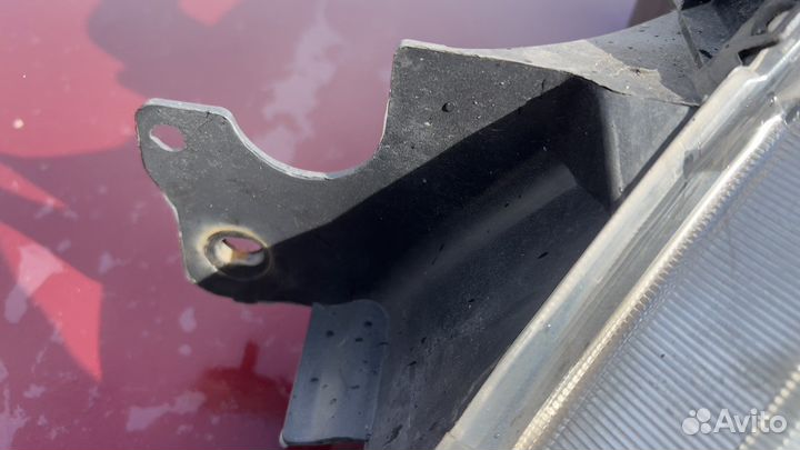 Фара левая lancer 9