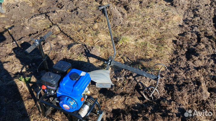 Мотолебедка ижтехмаш мл 1м с плугом и окучником