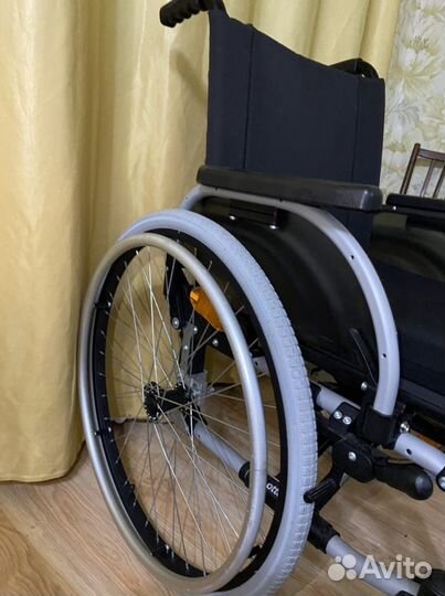 Коляска инвалидная