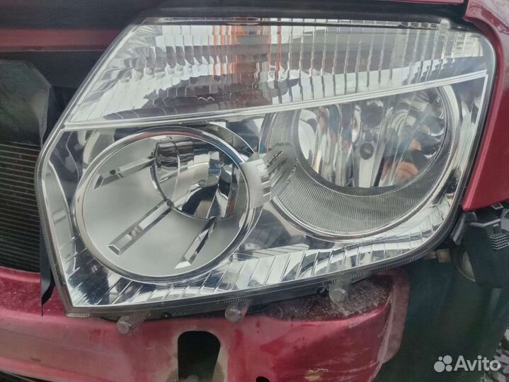 Передние фары на хундай акцент Hyundai Accent