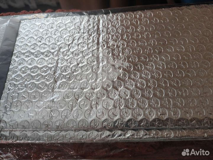 Солнцезащитная шторка для авто