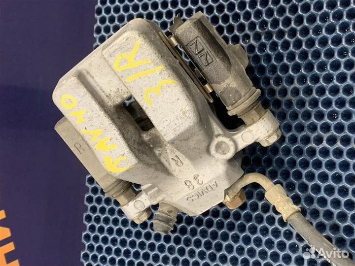 Суппорт задний правый Toyota Rav4 Asa44 ASA44