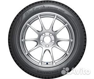 Yokohama BluEarth Winter V906 235/60 R18 103T