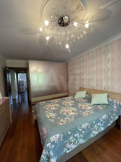 3-к. квартира, 96 м², 2/9 эт.