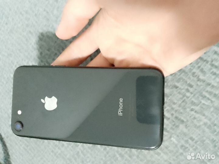 iPhone 8 64gb