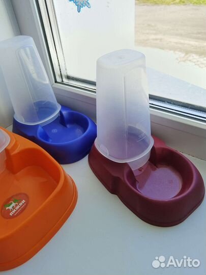 Кормушка для кошек, собак автопоилка миска