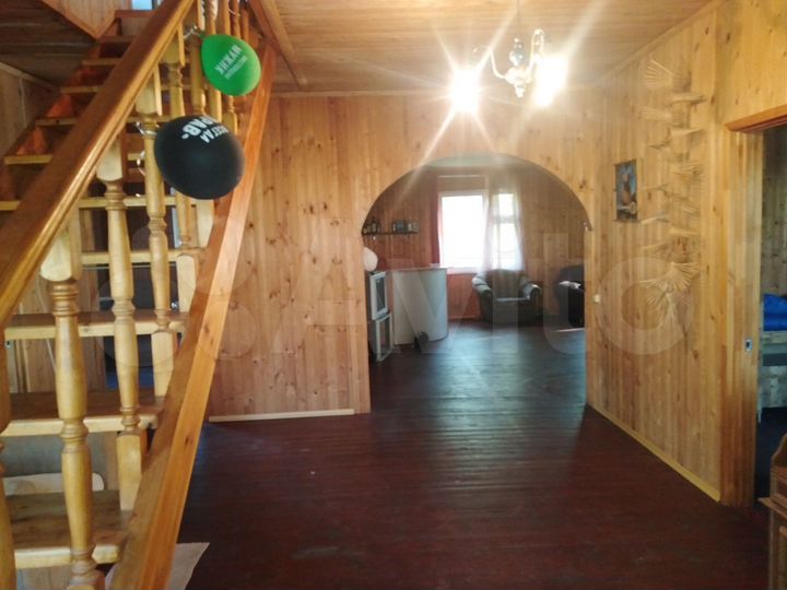 Коттедж 300 м² на участке 12 сот.