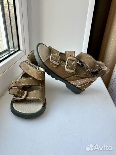 Сандали 21 Totto