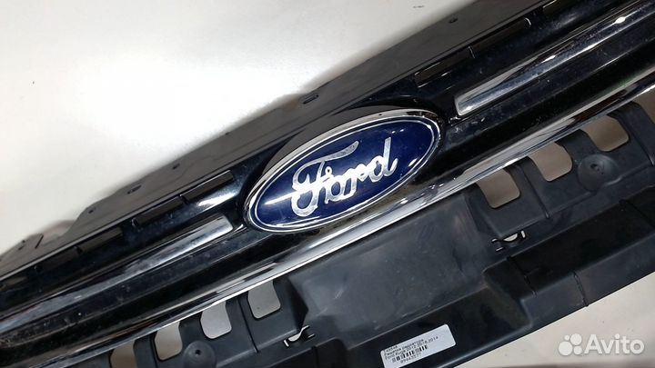 Решетка радиатора Ford Kuga, 2014