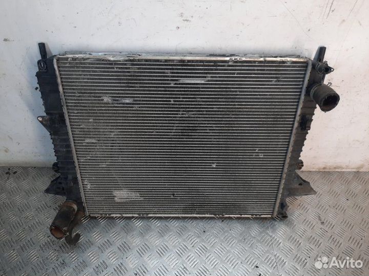 Радиатор основной Land Rover Discovery внедорожник