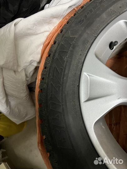 Зимние шипованные колеса BMW в сборе диски ориг