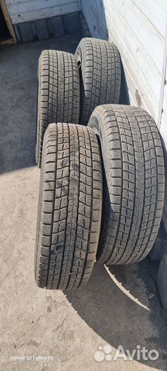 Dunlop Winter Maxx SJ8 215/70 R16 21