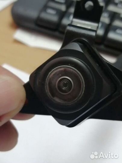 Боковая камера