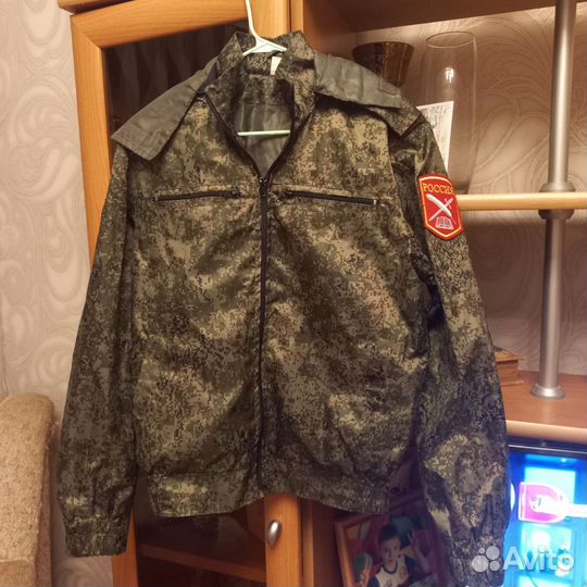 Военная форма. Ветровка кадетская