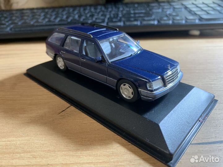 Модель автомобиля mercedes 1:43