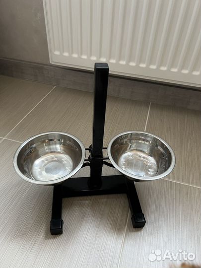 Миски на подставке для собак