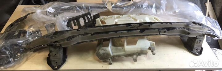 Бампер задний в сборе G20