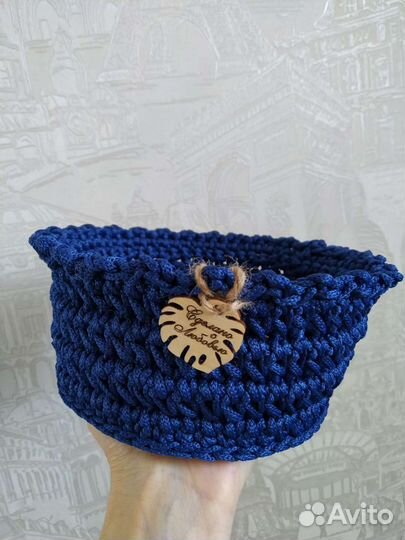 Вязаная корзинка
