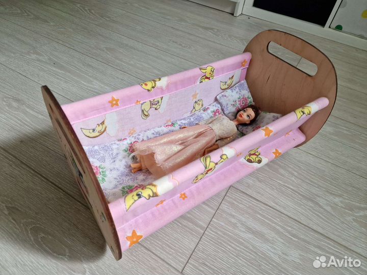 Кукольная кроватка