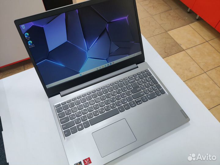 Шустрый ноутбук Lenovo на Ryzen 5 (эшп)