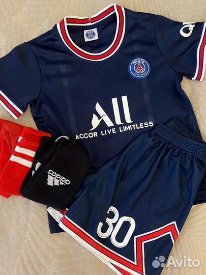 Детская футбольная форма +гетры в подарок