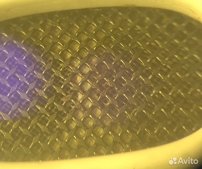 Чистка AirPods