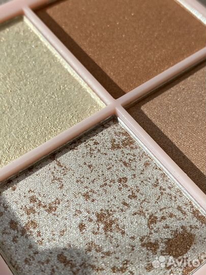 Палетка хайлатеров kndr Beauty Kinder Glow