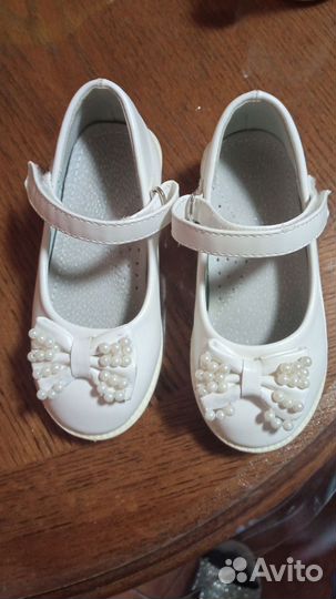 Туфли для девочки 25 размер новые