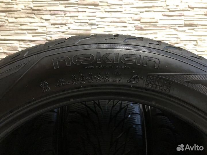 Nokian Tyres Hakkapeliitta R2 225/55 R17 101R