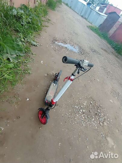 Самокат взрослый с большими колесами
