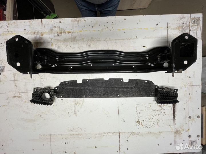 Усилитель заднего бампера BMW X4