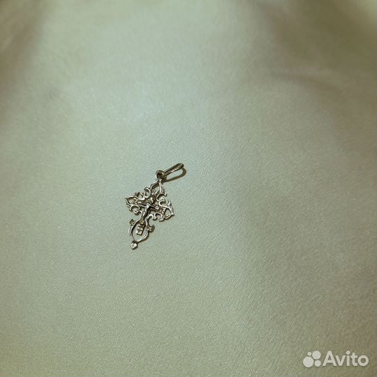 Крест серебряный