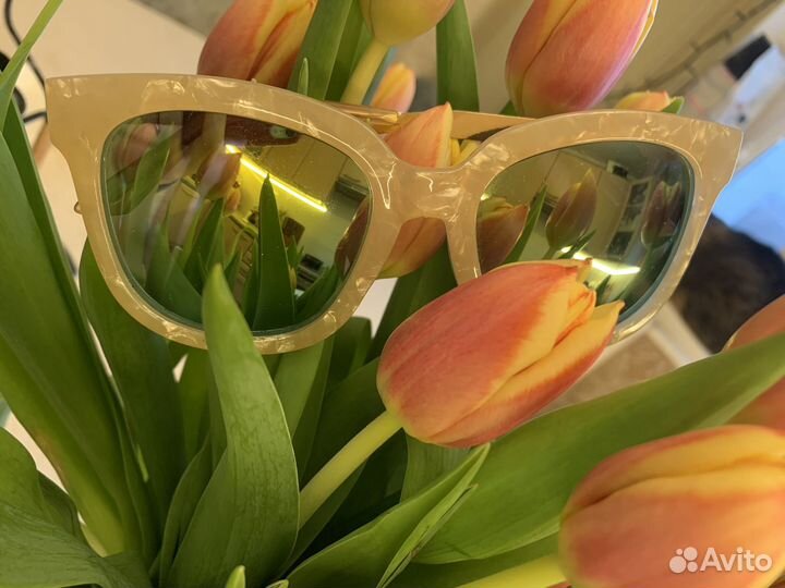 Солнцезащитные очки