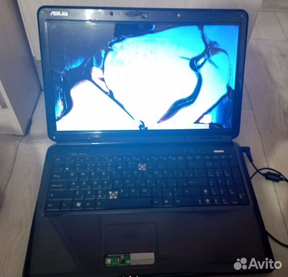 Ноутбук asus