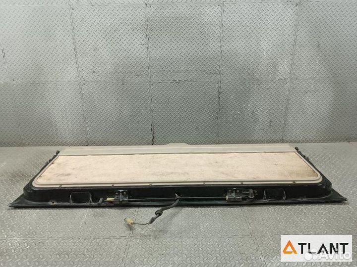 Дверь задняя cadillac escalade