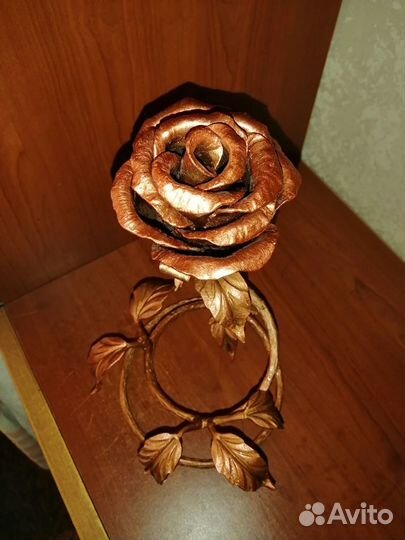 Бутылочница, роза кованная. Ручная работа