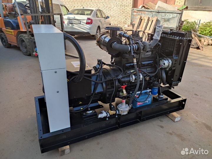 Дизельный генератор 30 квт (Новый)
